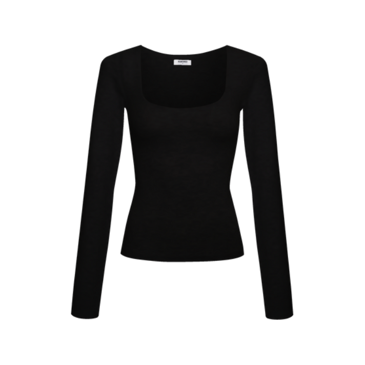Fits Everyone Long Sleeve in Black - Rumored