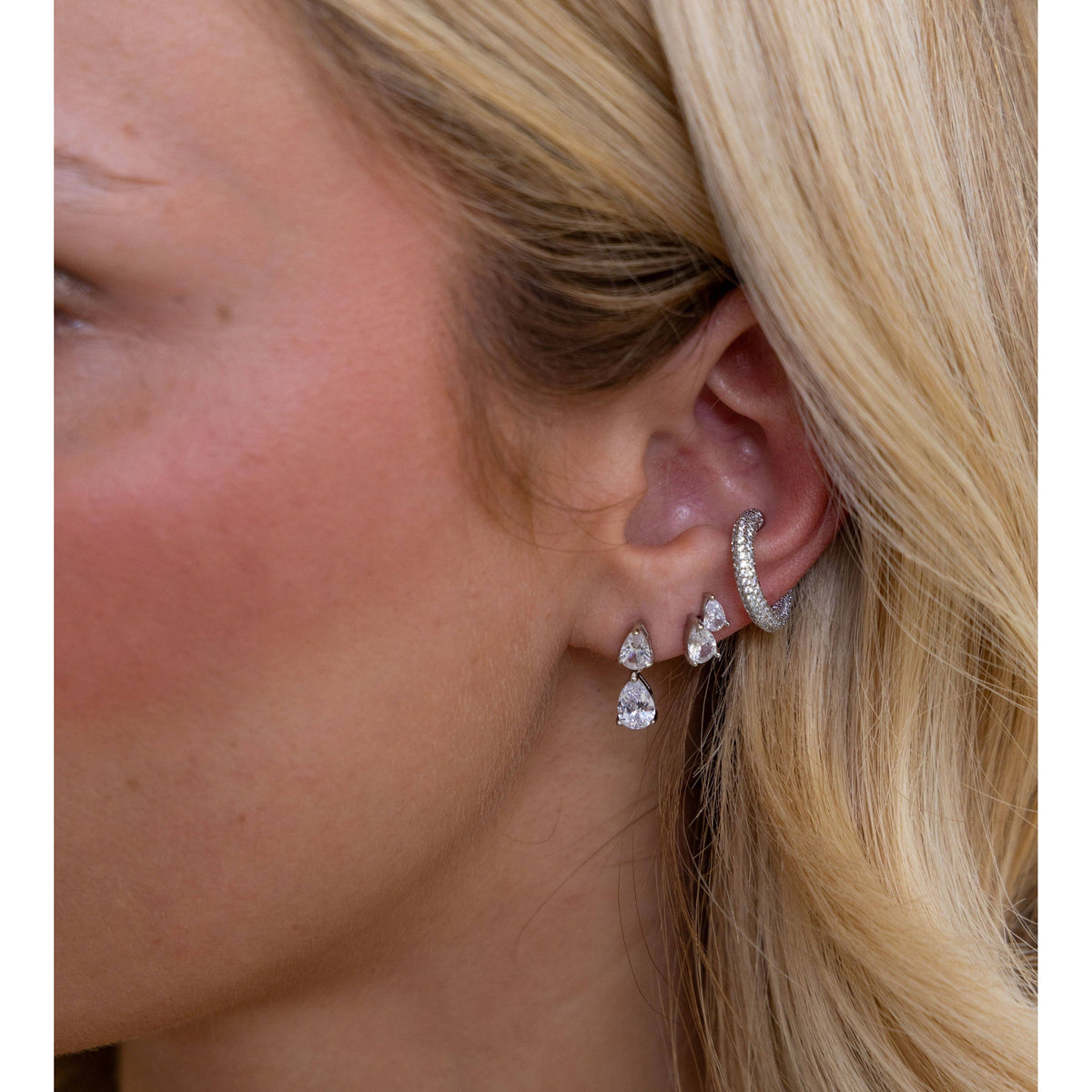 Michelle Teardrop Stud: Gold