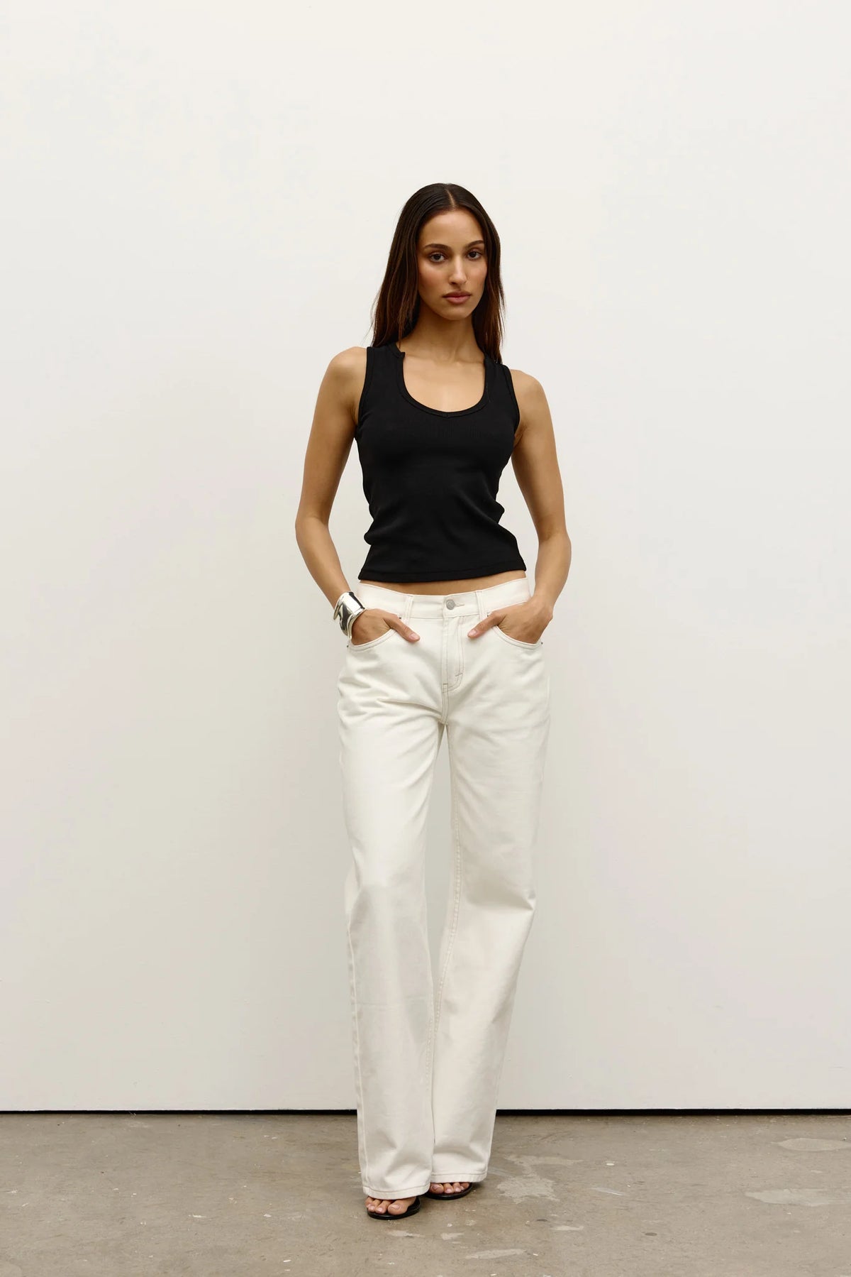 Devon Tank in Black