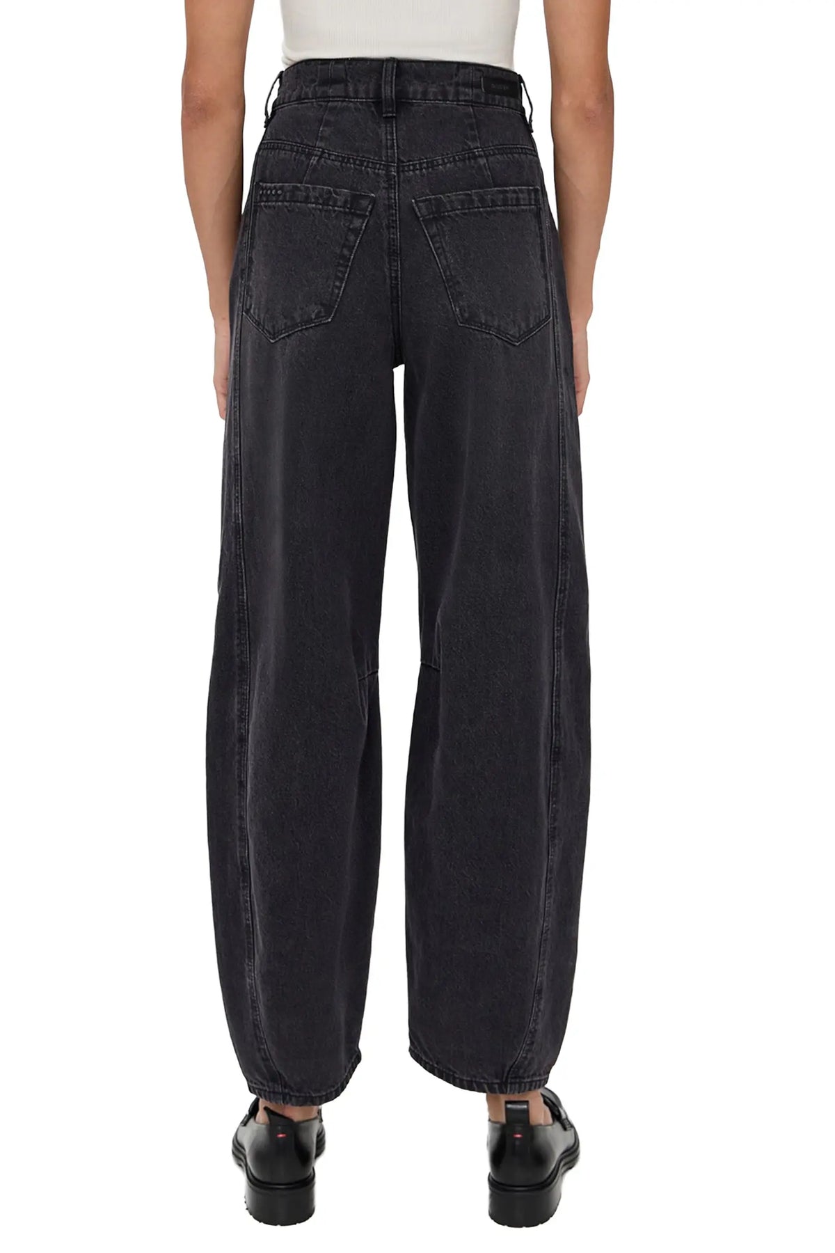 The Long Barrel Jean in Black