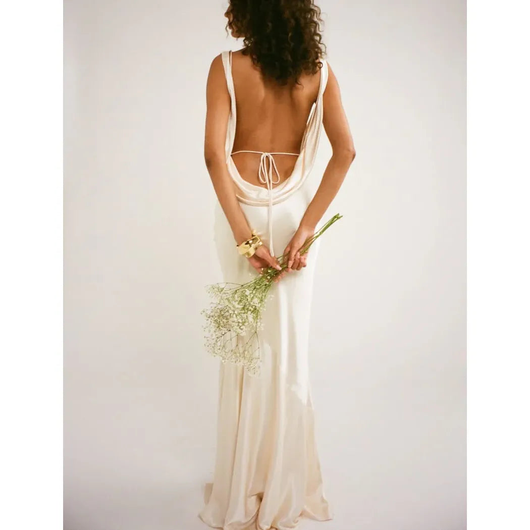 Hollywood Gown in Ivory