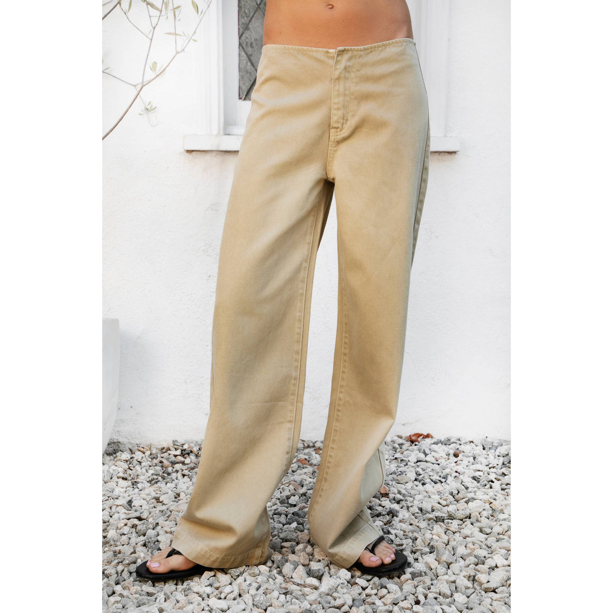 BOWDEN Washed Low Rise Wide Leg Denim Pants: KHAKI / 1 XS • 2 SMALL • 2 MEDIUM • 1 LARGE