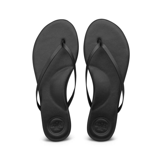 Indie Flip Flop in Black - Soléi Sea