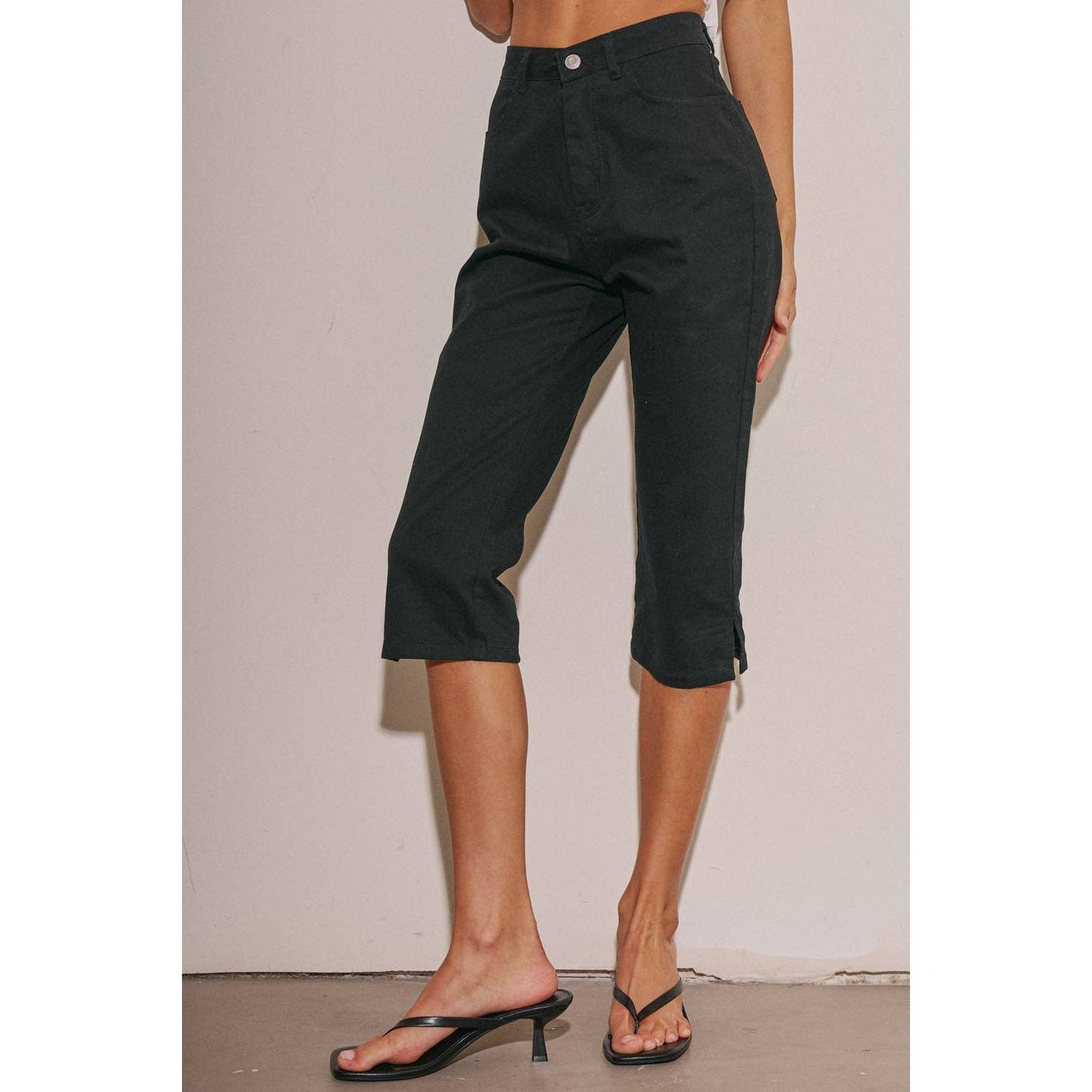 The Tini Capri Pant